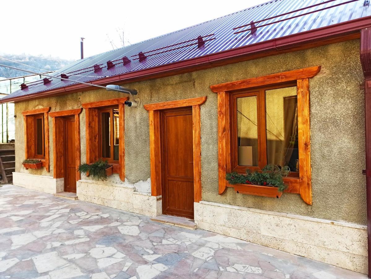 Jermatun Guest House Dilijan Eksteriør billede